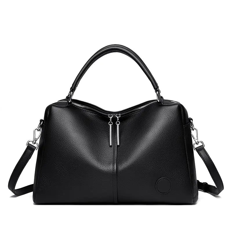 A Spacious And Sophisticated Handbag