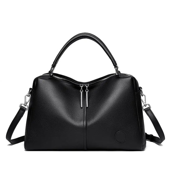 A Spacious And Sophisticated Handbag