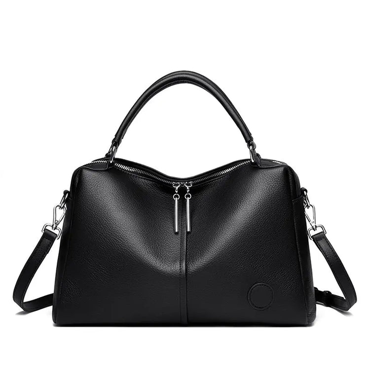 A Spacious And Sophisticated Handbag