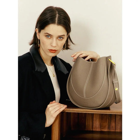 Niche Luxury Leather Shoulder Bag